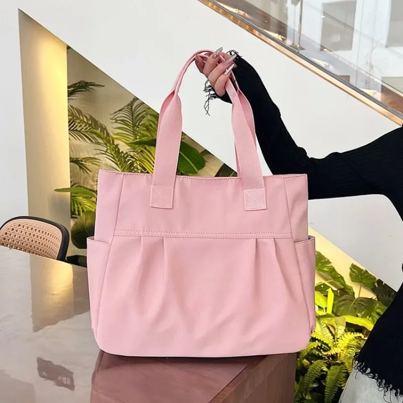 

High-End Stylish Clutch Bag For Women Featuring Simple Design And Large Capacity For Leisure
