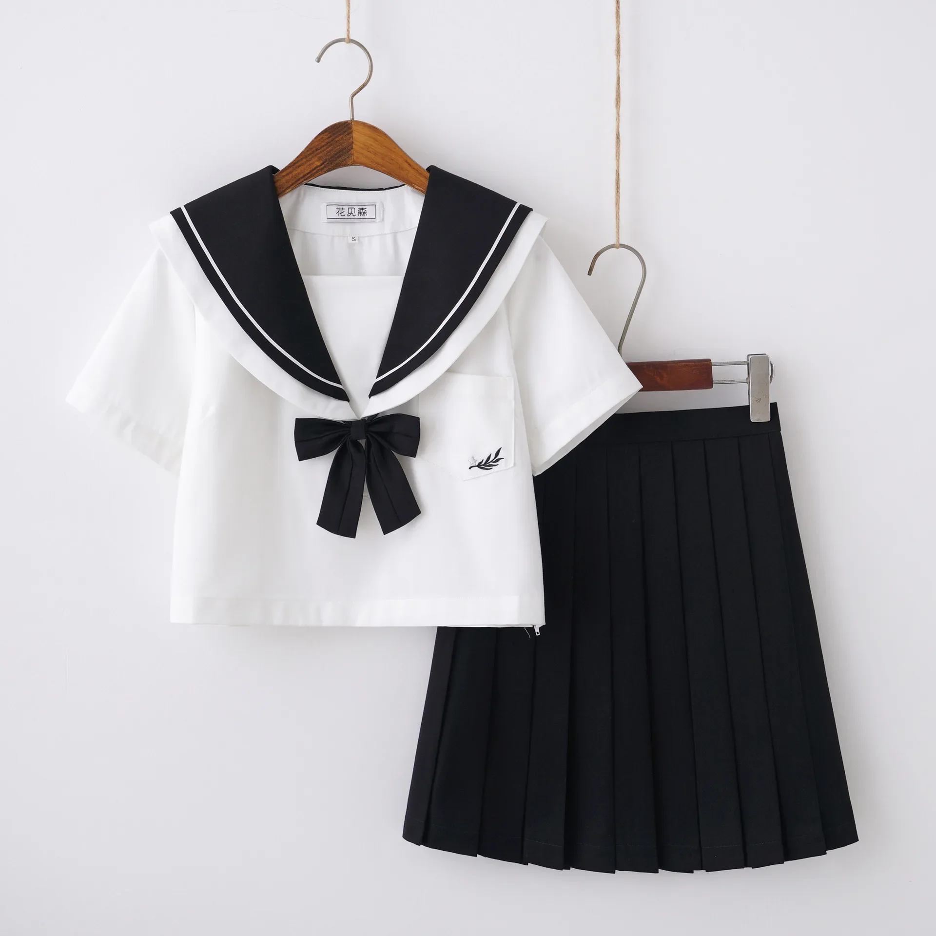 Japanese Style School Uniform High School College Sailor Uniform Navy Collar Shirt Skirt Sweater Cardigan Class Uniform Summer