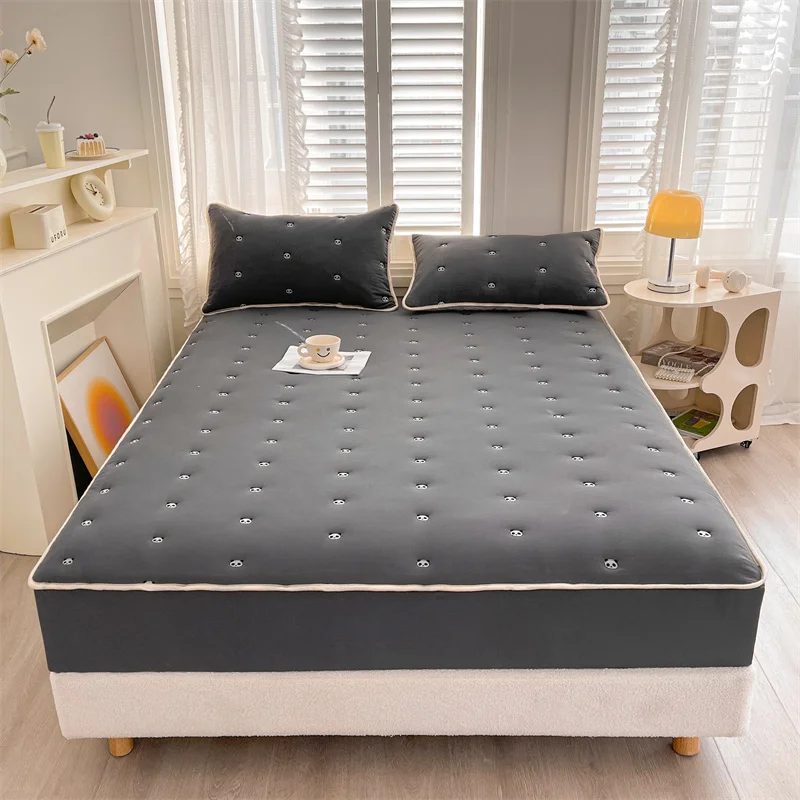 1PC Panda Embroidery Quilted Mattress Cover Solid Color Thicken cubre colchon impermeable Queen/King 매트리스커버 (Without Pillowcase)