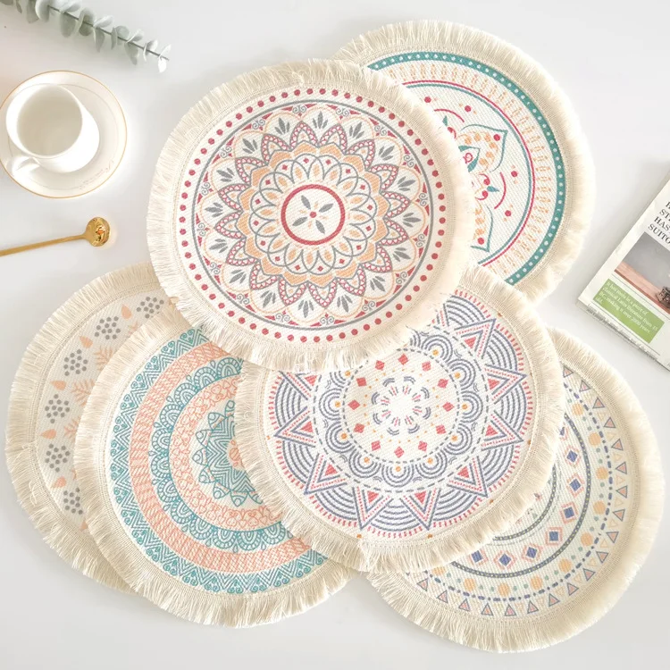 

Bohemian Round Placemat Cotton Woven Table Mat Decorative Boho Printed Placemat with Fringe Heat Resistant Home Dining Decor