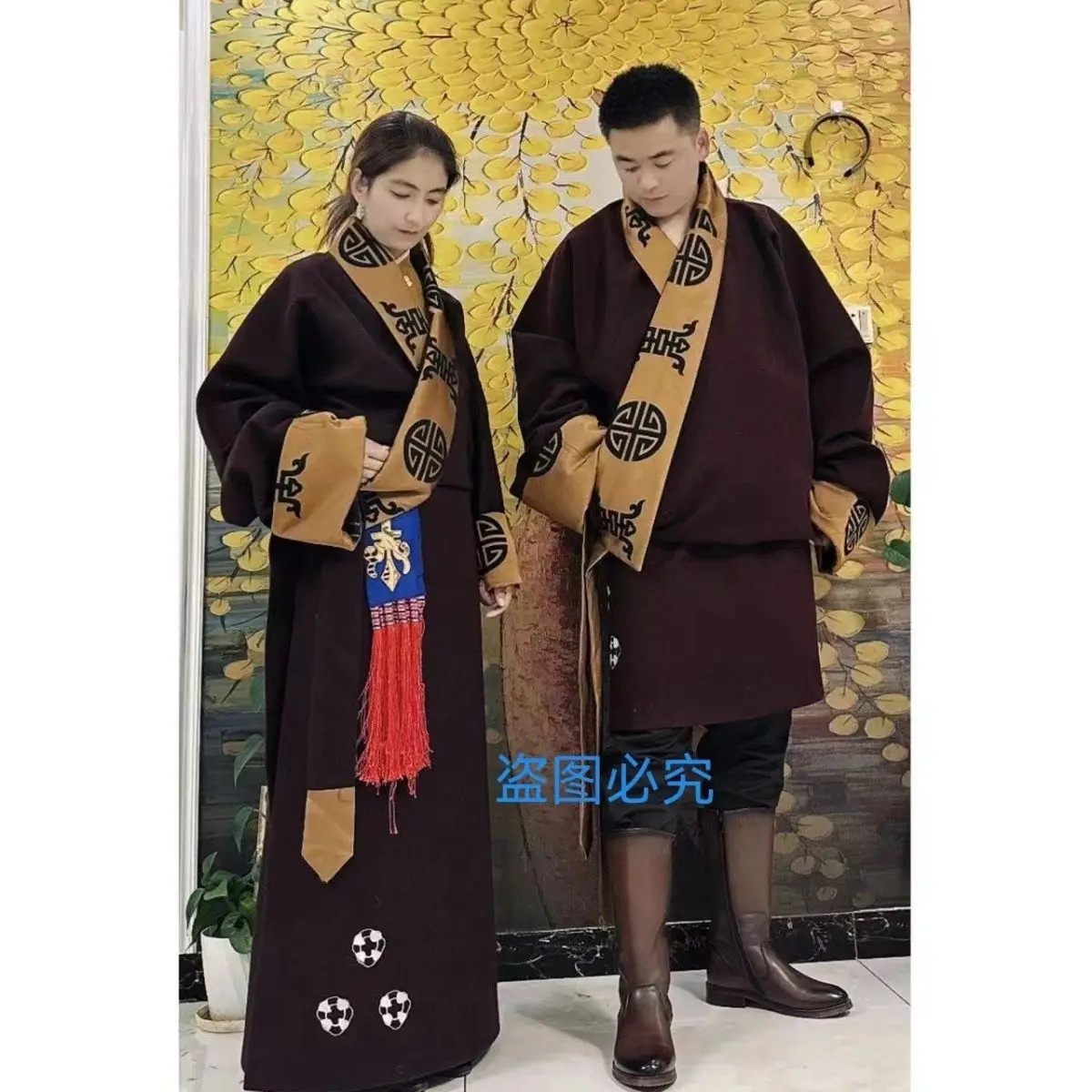 2024 couples new Tibetan men's and women's explosive single-piece Tibetan robe