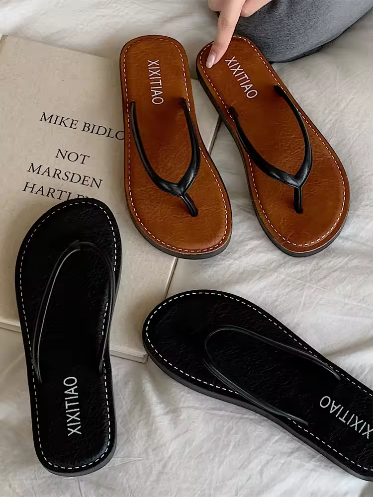 Retro Flat Bottom Thong Slippers Korean Style Women's Summer Beach Vacation Sandals Anti-Slip Comfortable Youth Plastic Slippers
