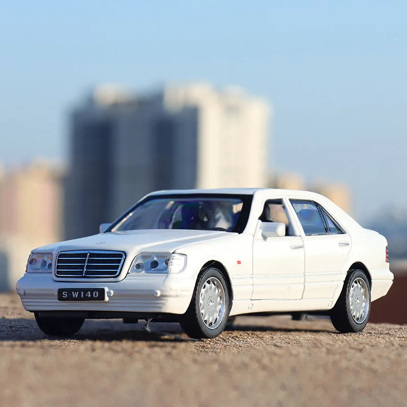 Mercedes-Benz-S-W140 Metal Diecast Car Model Vehicle, 1:32, liga, luz, som, puxar para trás função, presente para menino, A88