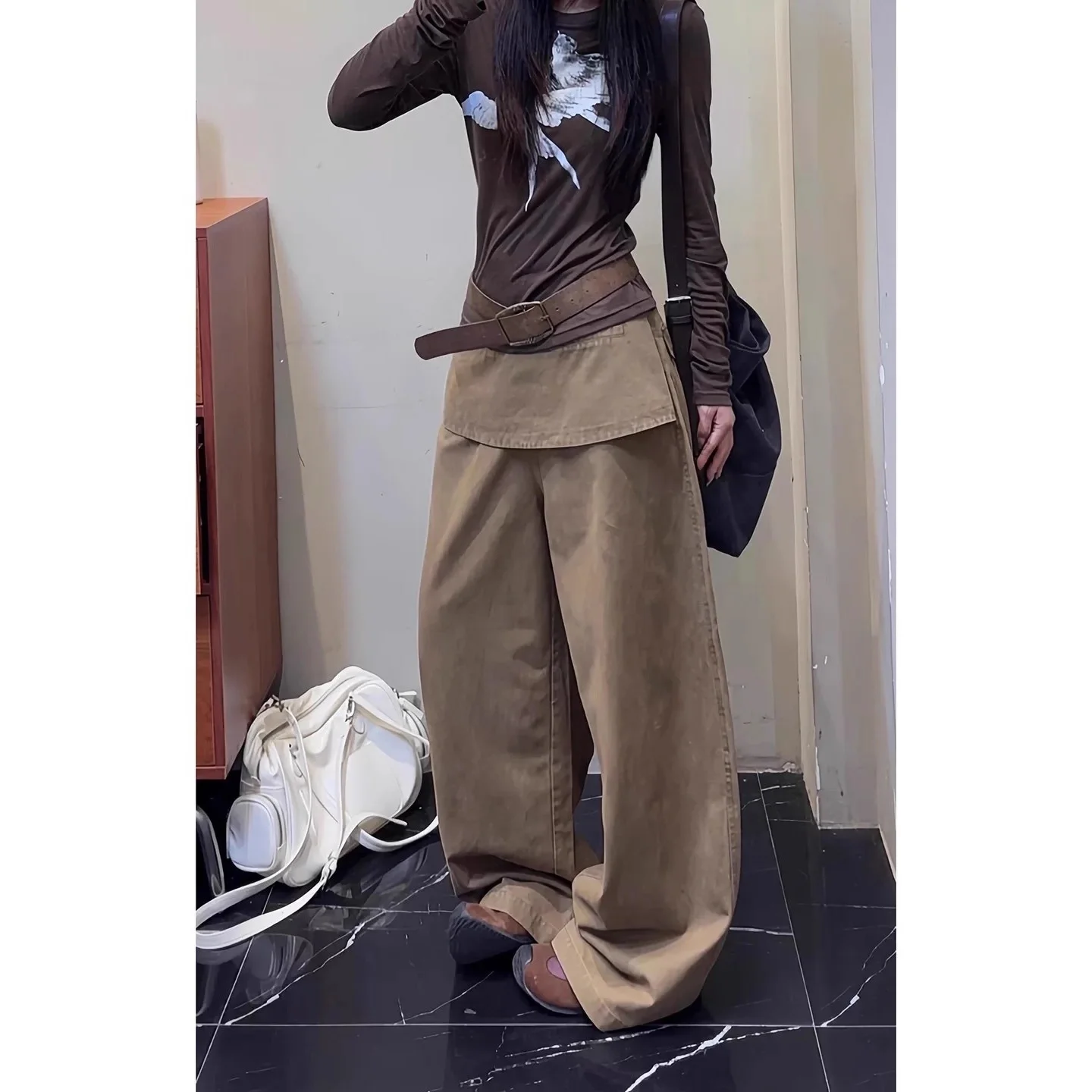

2026 New American Retro Khaki Fake 2 Piece Curved Leg Jeans Women Streetwear Y2K Apron Baggy Wide Leg Denim Pants