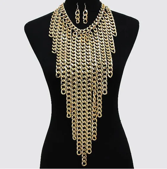 

B new model, special for quality jewelry, exaggerated punk atmosphere, body necklace, women's