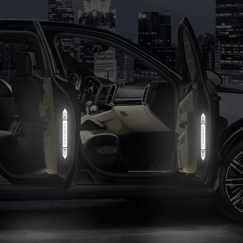 شريحة باب السيارة العاكسة الليلية صنبور عاكس لتحسين السلامة والحماية