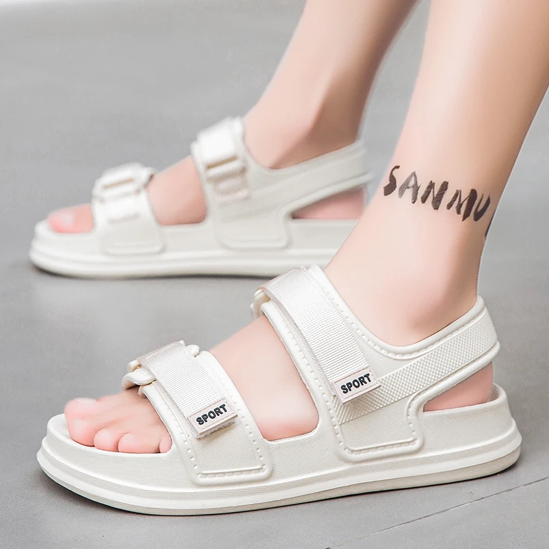 A Pair of Summer Men's Sandals, Non-Slip and Wear-Resistant, Outdoor Fashionable Summer Sandals, Trendy Beach Shoes for Driving, Men's Trendy Beach Shoes