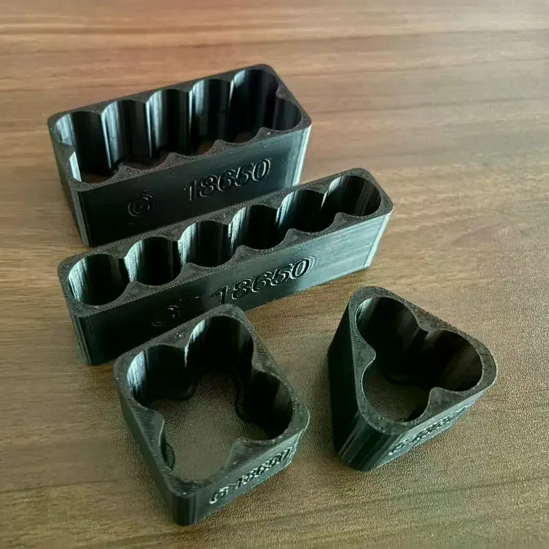 1/4Pcs 18650 Spot Welding Fixture Battery Fixed Lithium Battery Welding Fixture Spot Welding Fixed Assembly Bracket