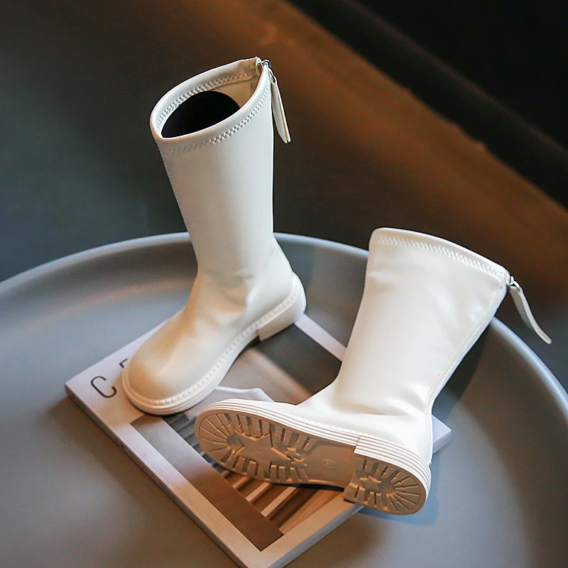 أحذية نسائية عصرية جديدة لعام 2025 أحذية بسيطة متعددة الاستخدامات للخريف للأطفال أحذية كلاسيكية مريحة عصرية للفتيات أحذية الأميرة الأنيقة