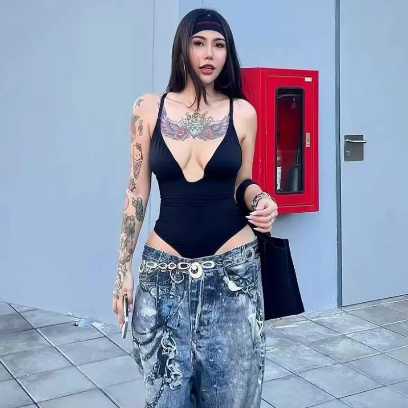 

Women's Deep V-Neck Sleeveless Bodysuit