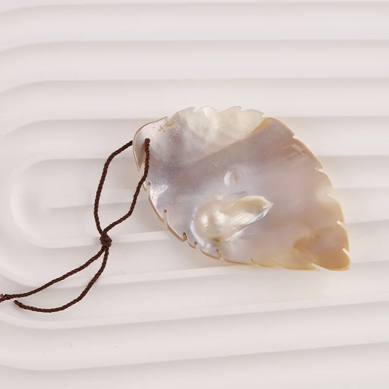 Natutal Stones  Accessories Shell with Pearl Carved Leaf Peadant for Necklace - Beads Jewellery Making  Handmade Accessories