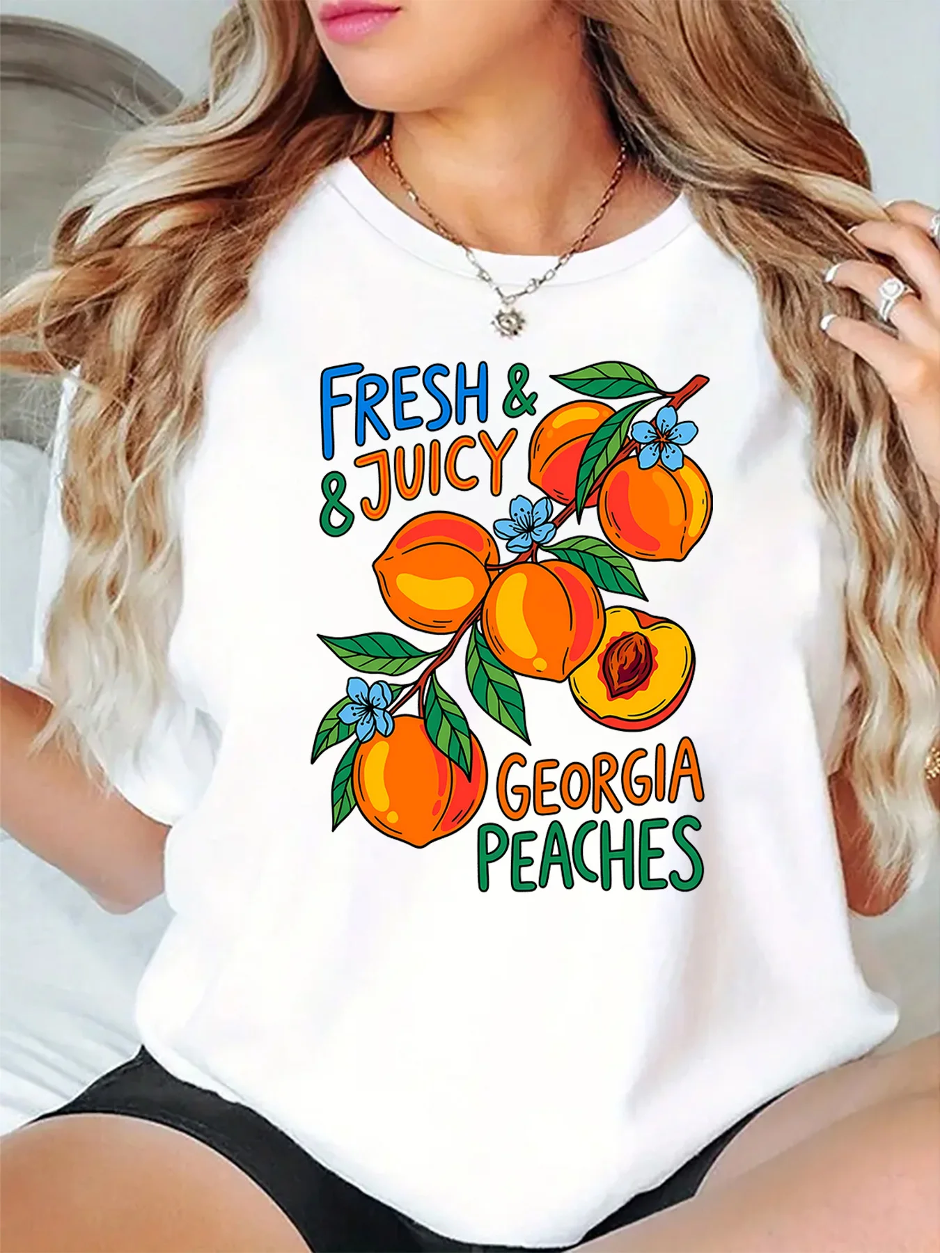 Fresh Juicy Georgia Peaches Branch Floral Summer Fruit Graphic Womens T Shirt Short Sleeve Crew Neck Casual Ladies Tee Tops