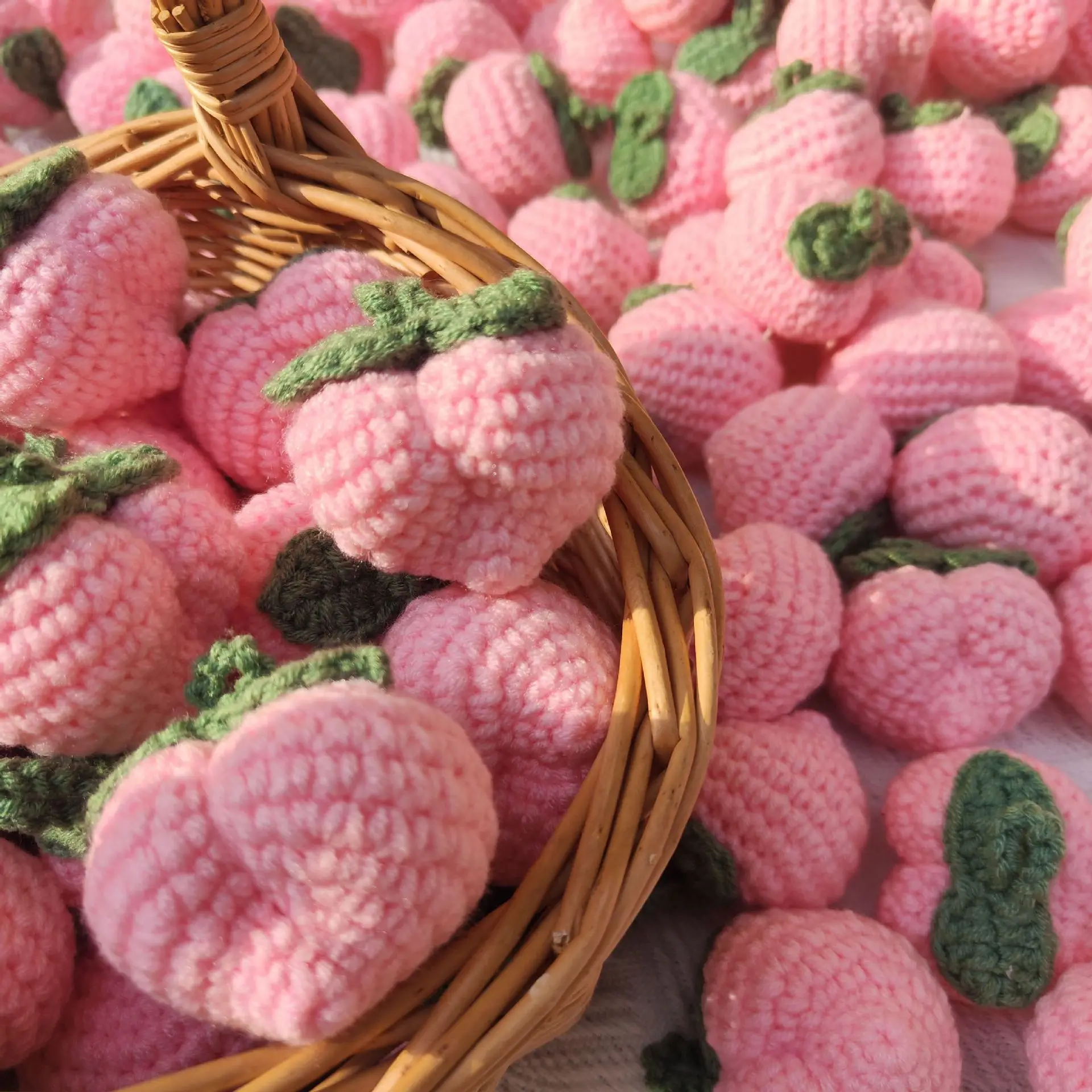 Handmade Crochet Fruit Peach Ornament Accessories Hand Knitted Wool  Artificial Knitting Supplies DIY Keychains Bag Pendant