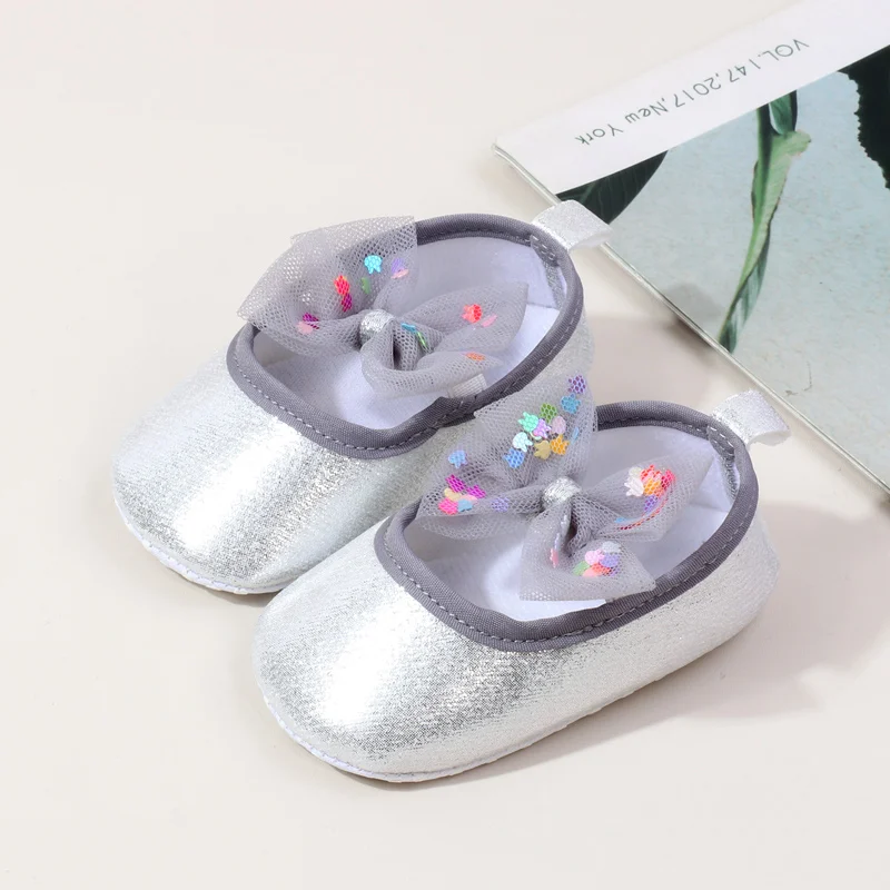 أحذية أطفال بنات الأميرة الأولى للمشي في الأماكن المغلقة والخارجية أحذية أطفال كاجوال عالية الجودة بتصميم جميل