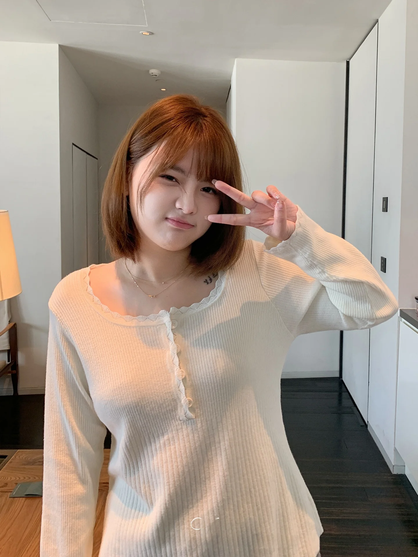 

Вязаная базовая кофта больших размеров с U-образным вырезом, кружевными вставками и длинными рукавами, свободного кроя, для повседневной носки, осенний топ для женщин больших размеров