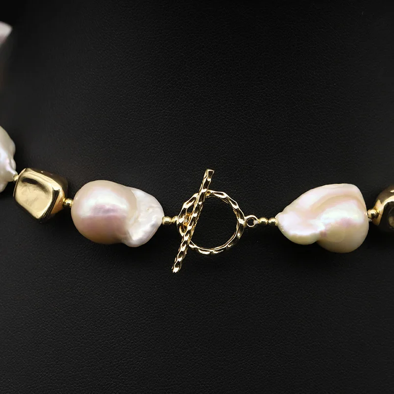 Natural Pearl Necklace, A Versatile And Elegant Baroque-Style Beaded Clavicle Chain Women