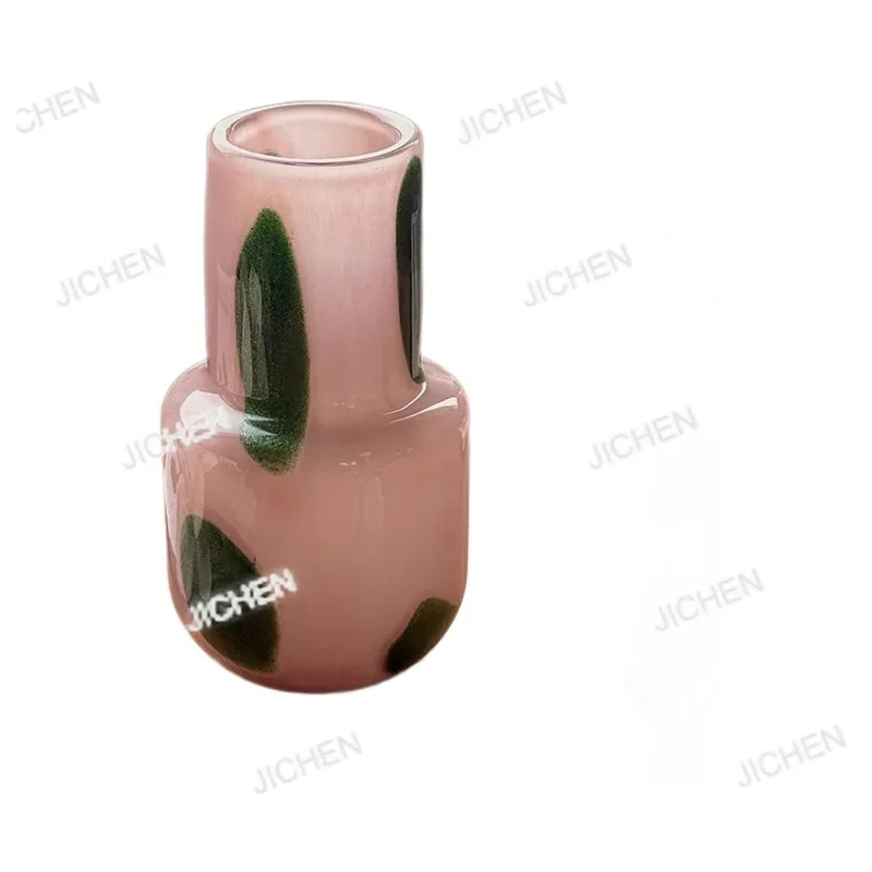 

Ваза из нефритового стекла премиум-класса для гостиной, для цветочных композиций, декоративная, для высококлассных гостевых домов и демонстрационных комнат.