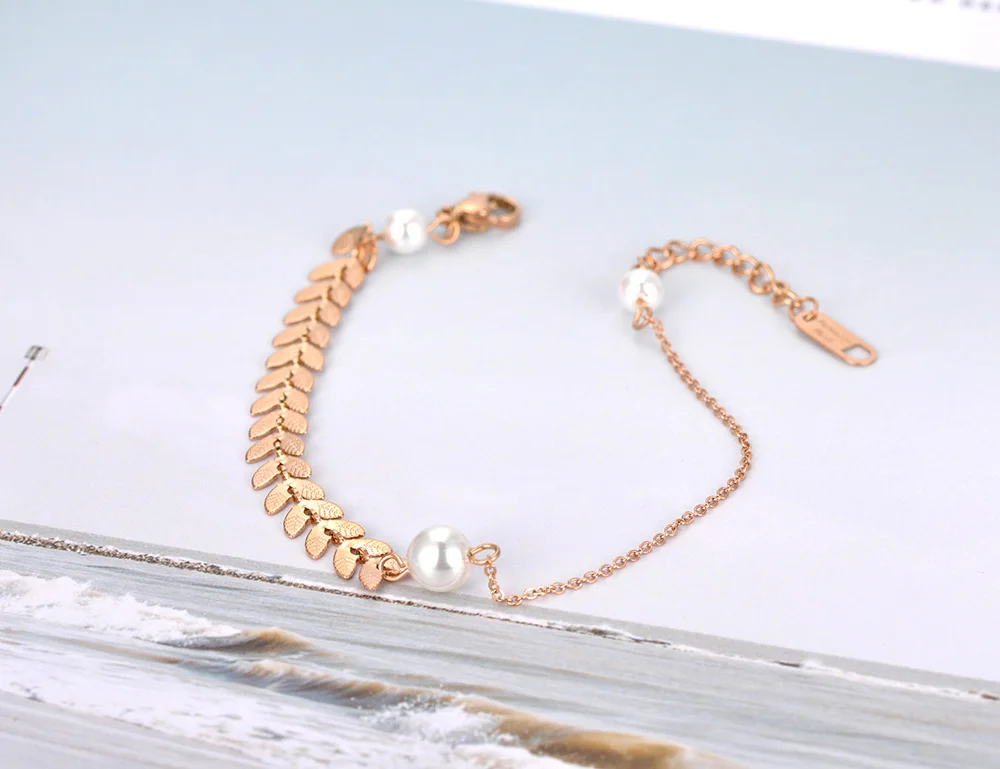 Lokaer Trendy Böhmen Edelstahl Weiße Perle Armbänder Für Frauen Mädchen Chic Broschüre Charme Armband Kostenloser Versand B20062