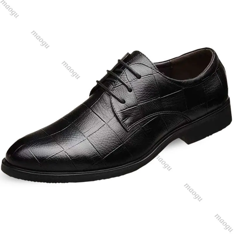 Scarpe Uomo Affari commerciali Scarpe da guida antiscivolo per uomo Scarpe eleganti firmate casual Mocassino da sposa in pelle da uomo da lavoro elegante