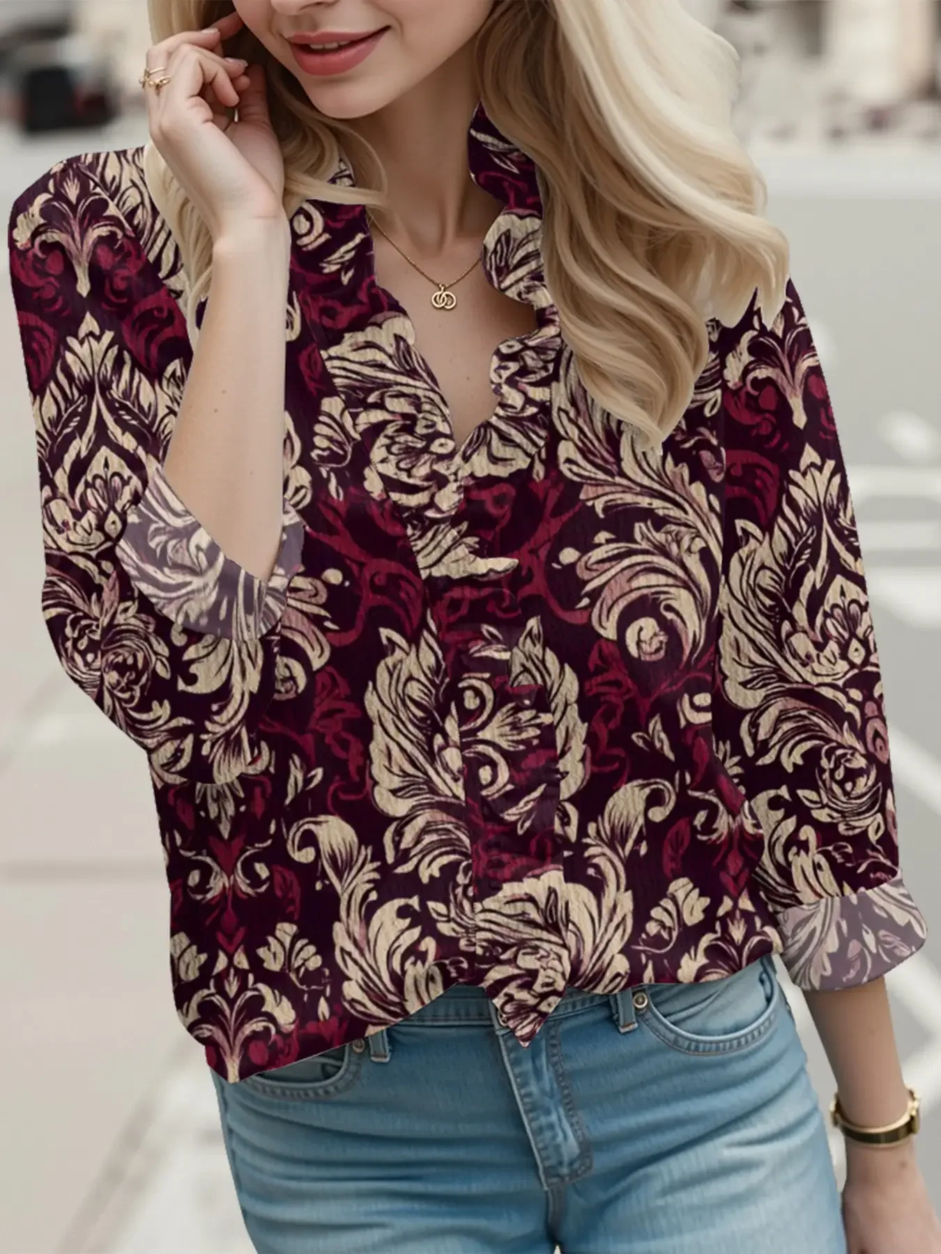 Autumn new V-neck casual top, women's long sleeved lace shirt, Lace trim - wrinkle resistant short sleeved shirt