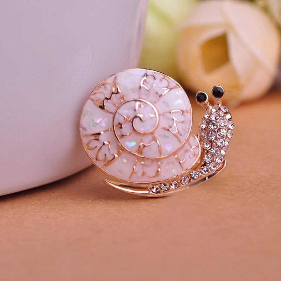 Enamel Abalone Shell Snail Brooch Corsage Women Men Suit Accessories Pins
