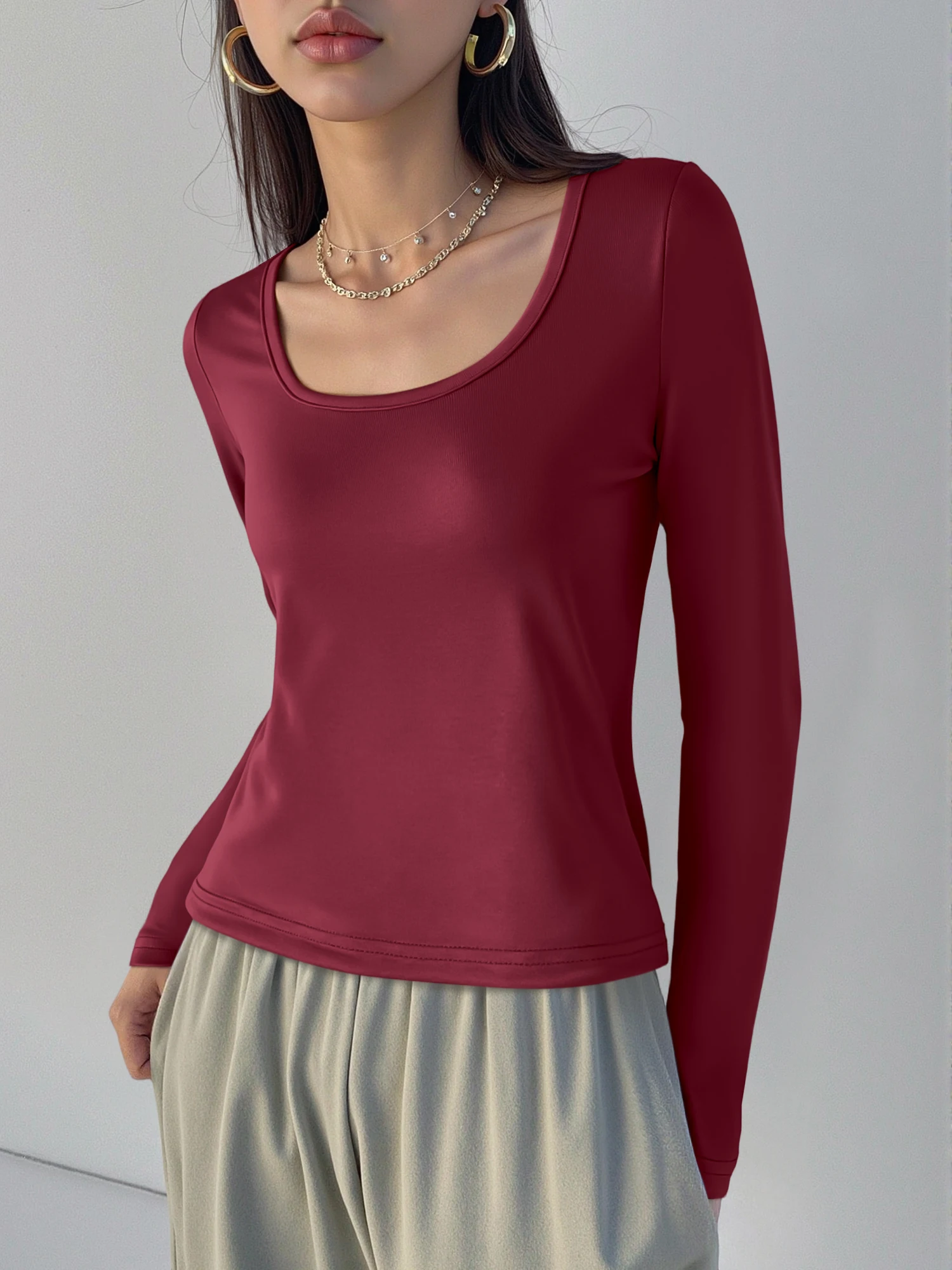Contemporary Close‑Cut U‑Neck Blouse, Elastic Long‑Sleeve Tee for Girls Meet‑Up & Downtown Street Styling