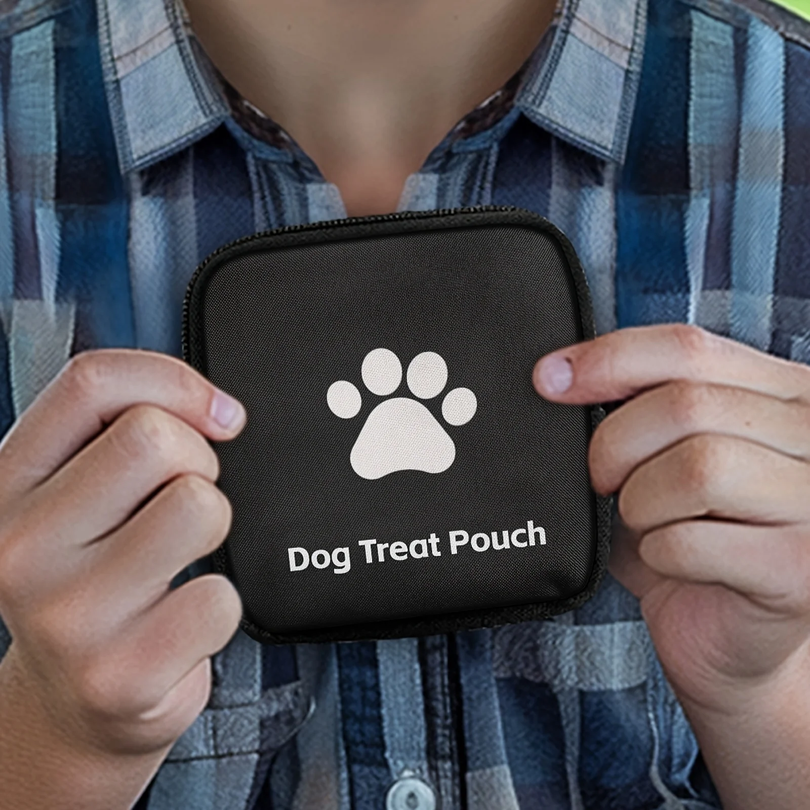 Zippered Dog Training Treat Bag - Portable Pet Snack Pouch with Zipper, Spill-Proof Design - For Dog Owners, Trainers(4.6x4.2in)