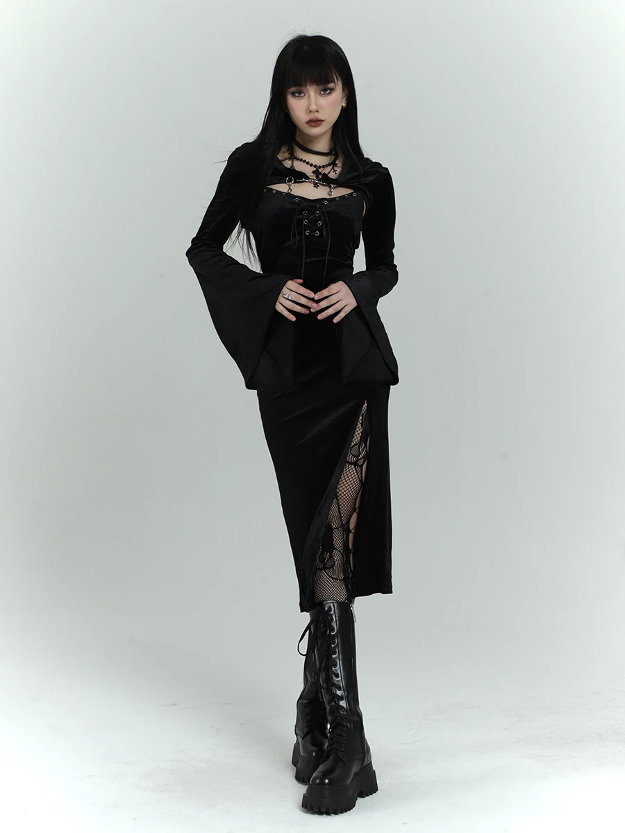 

Ghost Girl Dark Black Women's Gothic Style Black Velvet Strap Dress Autumn/Winter Unique and Exquisite Set Skirt