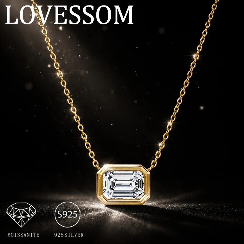 A 925 Sterling Silver Square Pendant Necklace, 5cm X 7cm, with A 1-Carat Moissanite.