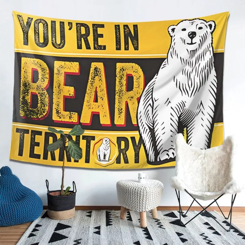 VIKAMA Tapiz Vintage americano retro con eslogan de oso polar amarillo y negro, decoración para el hogar, para dormitorio, sala de estar