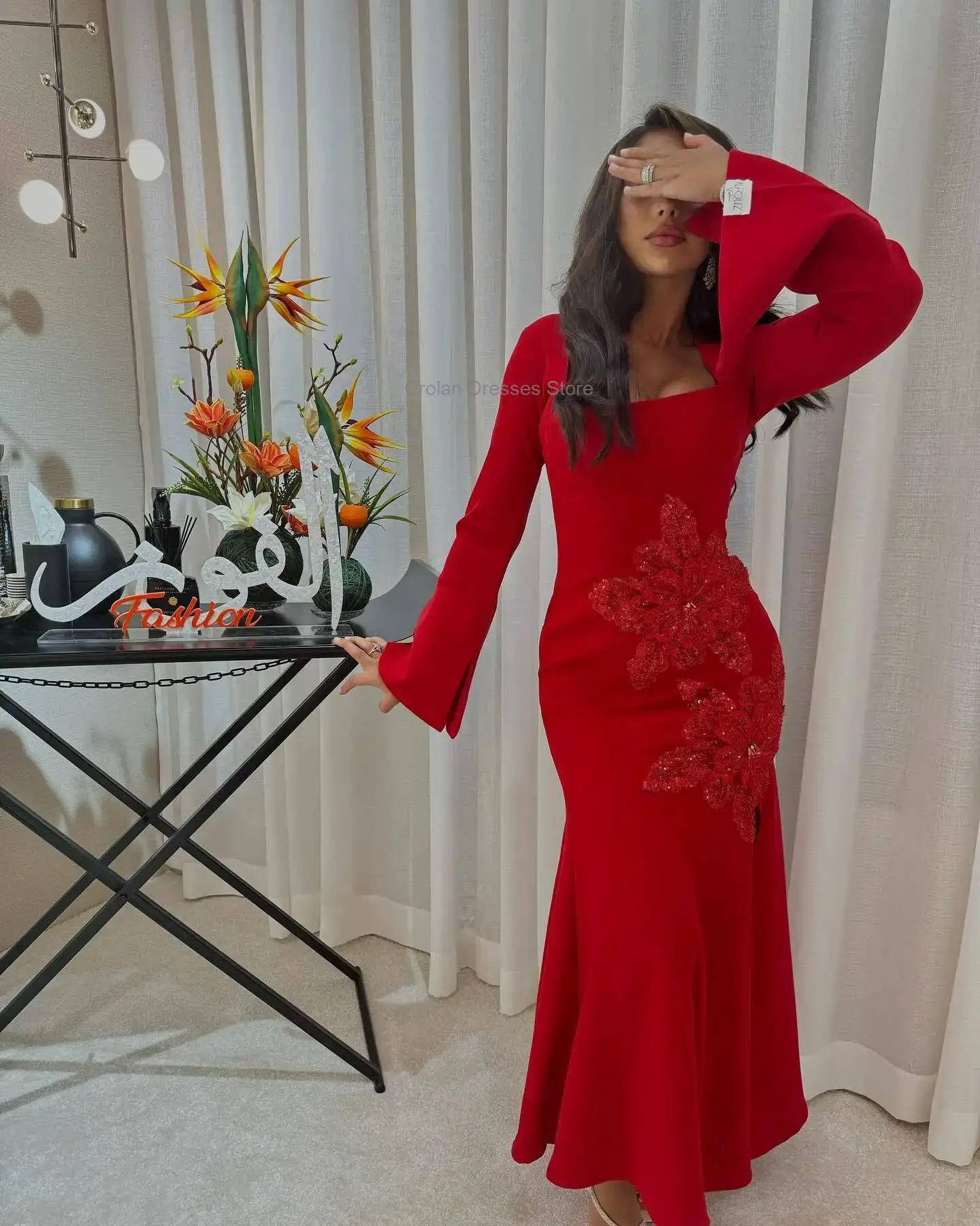 Red Long Flare Sleeve Square Collar Evening Dress A-Line Satin Prom Dress with Sequined Appliques For Special Occasion Gowns