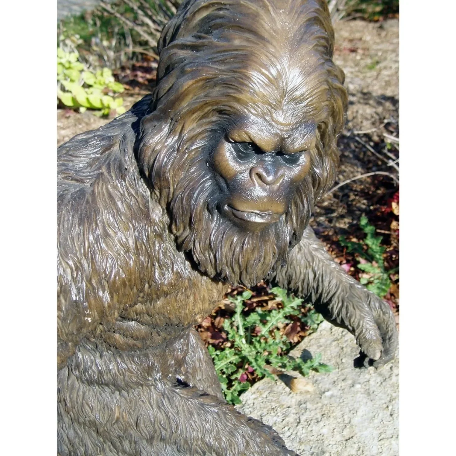 Design Toscano Db383049 Bigfoot The Yeti Indoor/outdoor Garden Statue Cryptid Sculpture Large 28 Inches Tall Handcast Polyres