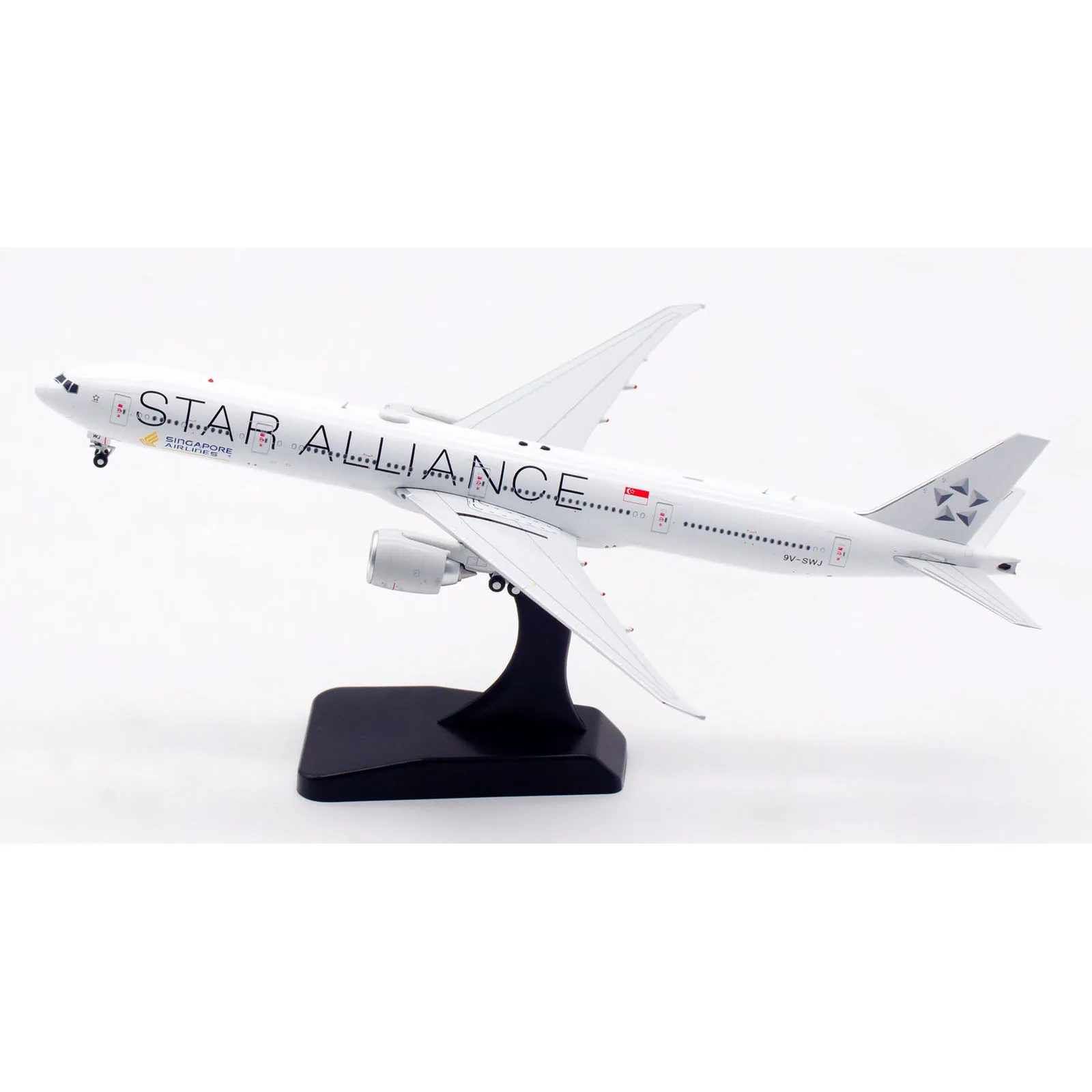 WB4020 Alloy Collectible Plane Gift Aviation 1:400 SINGAPORE Airline Boeing B777-300ER Diecast Aircraft Jet Model 9V-SWJ