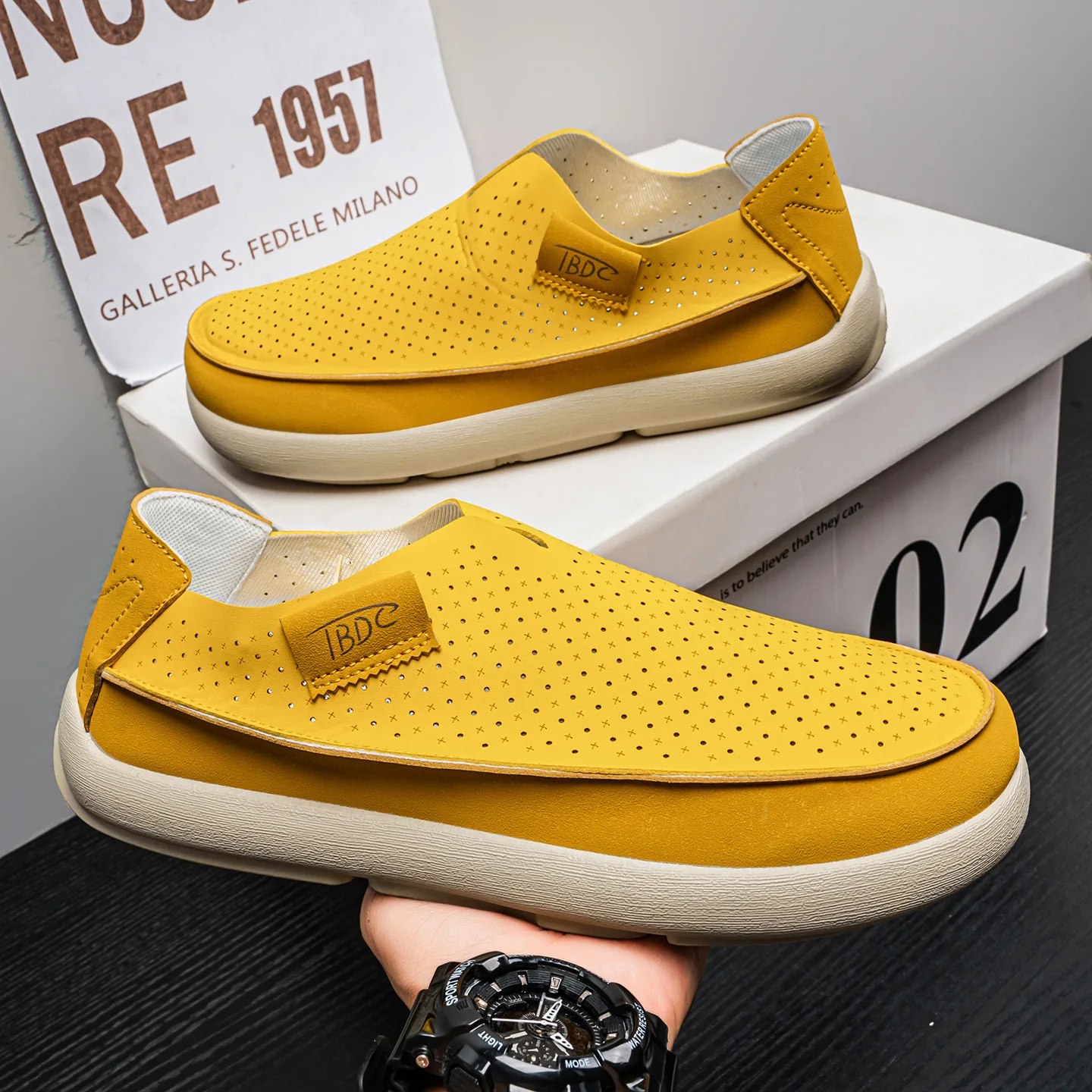 2026 Large Size Men's Shoes Summer Breathable Hollow Sports Leisure Lazy One Pedal Old Money Wind Doudou Shoes