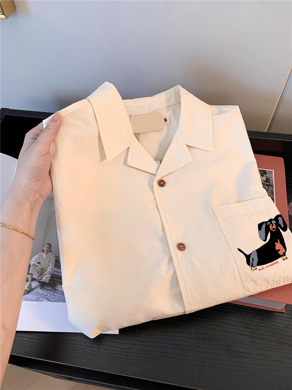 Csa Masculina de Verão Estilo Coreano com Estampa Retro Fresca, Gola , Manga Curta, Estilo Japonês, Solta, Versátil e ...