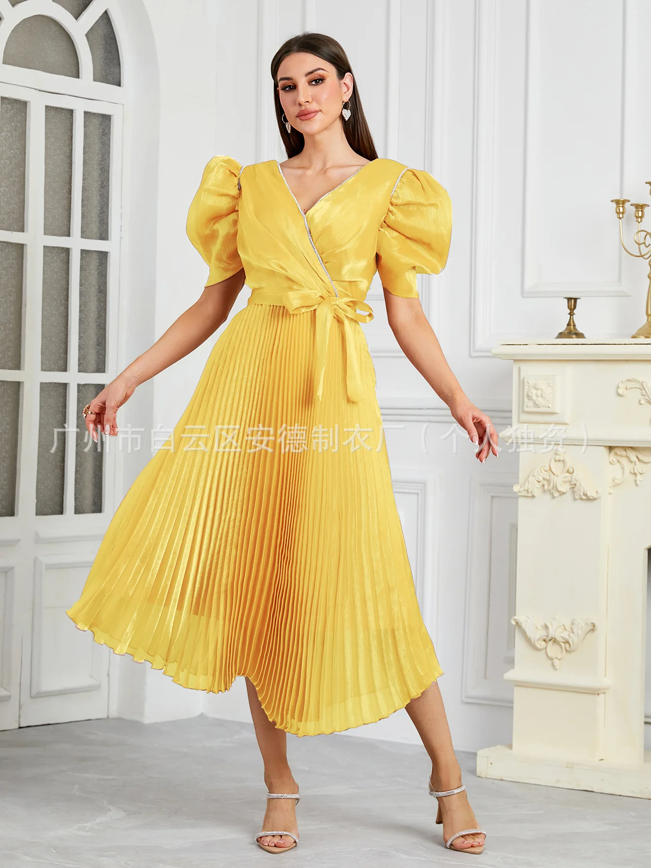 Verão nova moda 2025 feminino cor sólida na moda elegante manga curta com decote em v meados de bezerro comprimento vestido feminino roupas do oriente médio