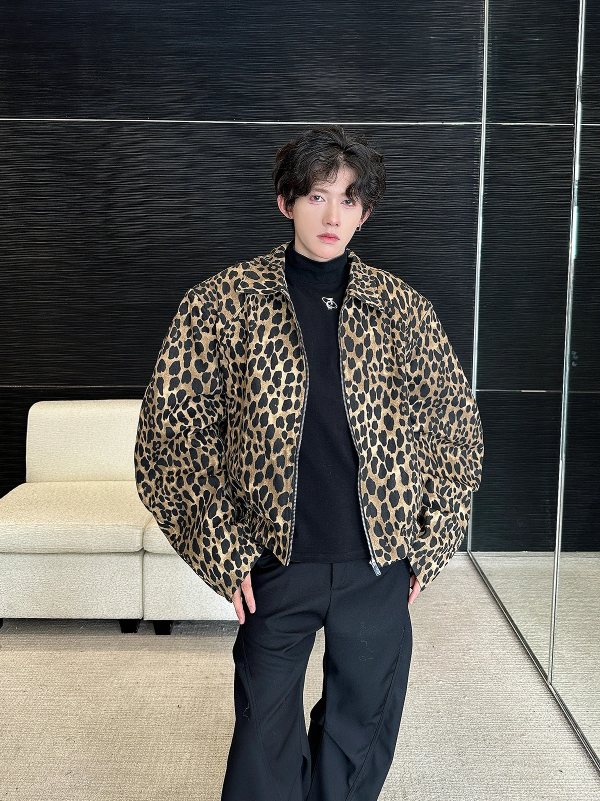 

Мужская джинсовая куртка свободного кроя на молнии, осень-зима, дизайн с подплечниками, винтажный воротник-стойка с рисунком, молодежная мода