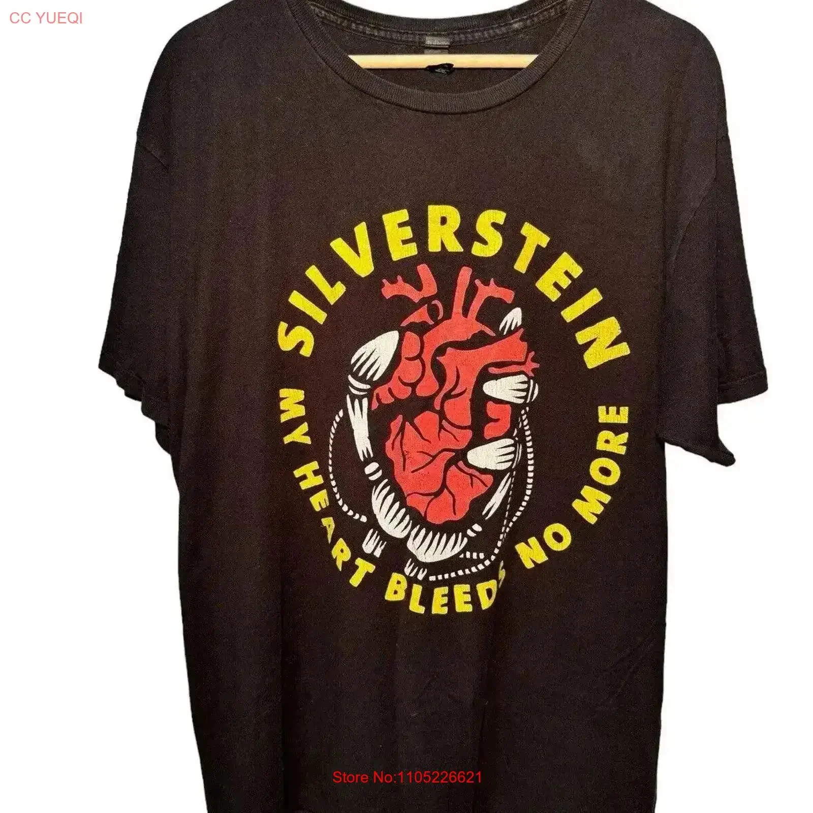 Vintage 2000 s Y2K Silverstein Music Band Men T Shirt Sz L My Heart Bleeds Washed streetwear designer clothes vintage Washed