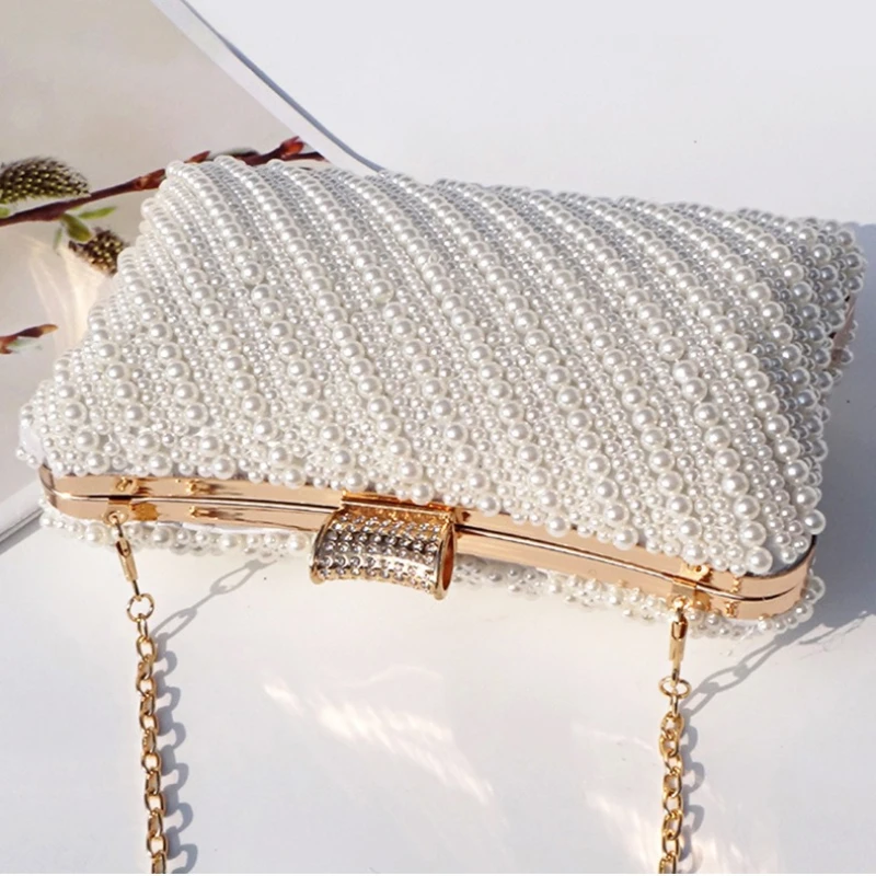 White Pearl  Evening Bag Hard Shell Rhinestone Kiss Lock Bridal Wedding Clutch Purse Elegant Ladies Cocktail Formal Handbag