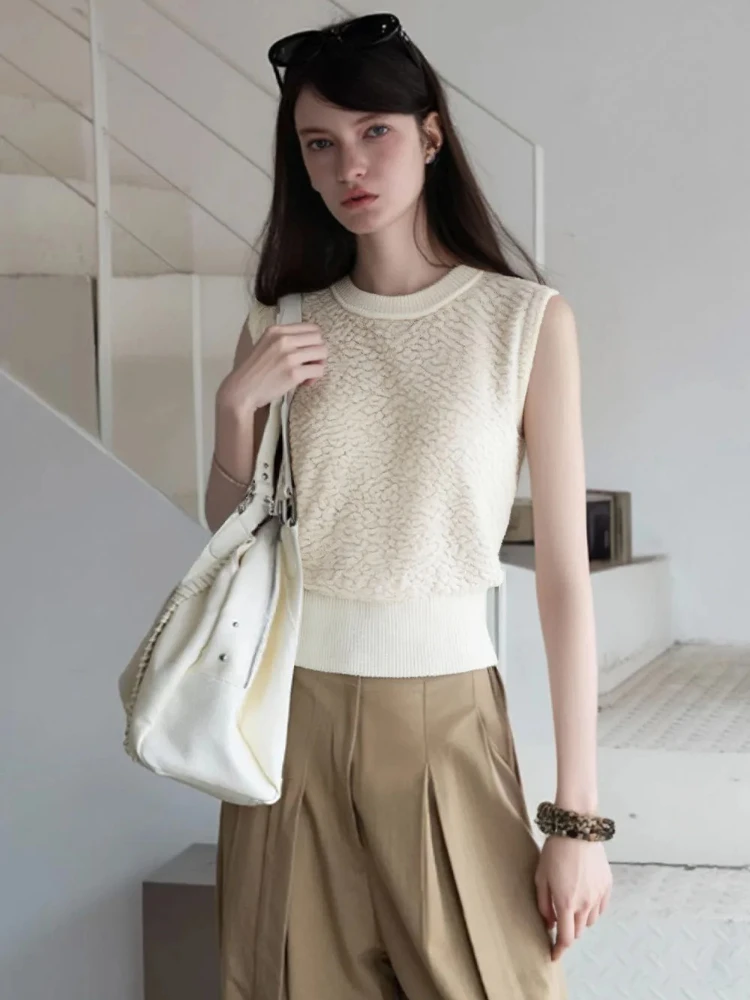 

VIMLY Women's Sleeveless Top 2026 Spring Apricot Casual Crew Neck Commute Elegant Slim Vest Textured Ruched Knit Pullover 73755