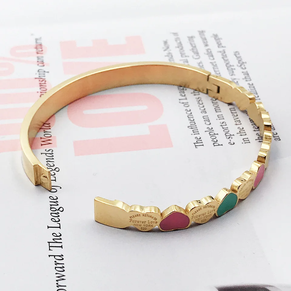 New Sweet Heart Charm Cuff Bangles For Girls Stainless Steel Gold Plating 7mm Width Luxury Wristband Wedding Women Love Jewelry