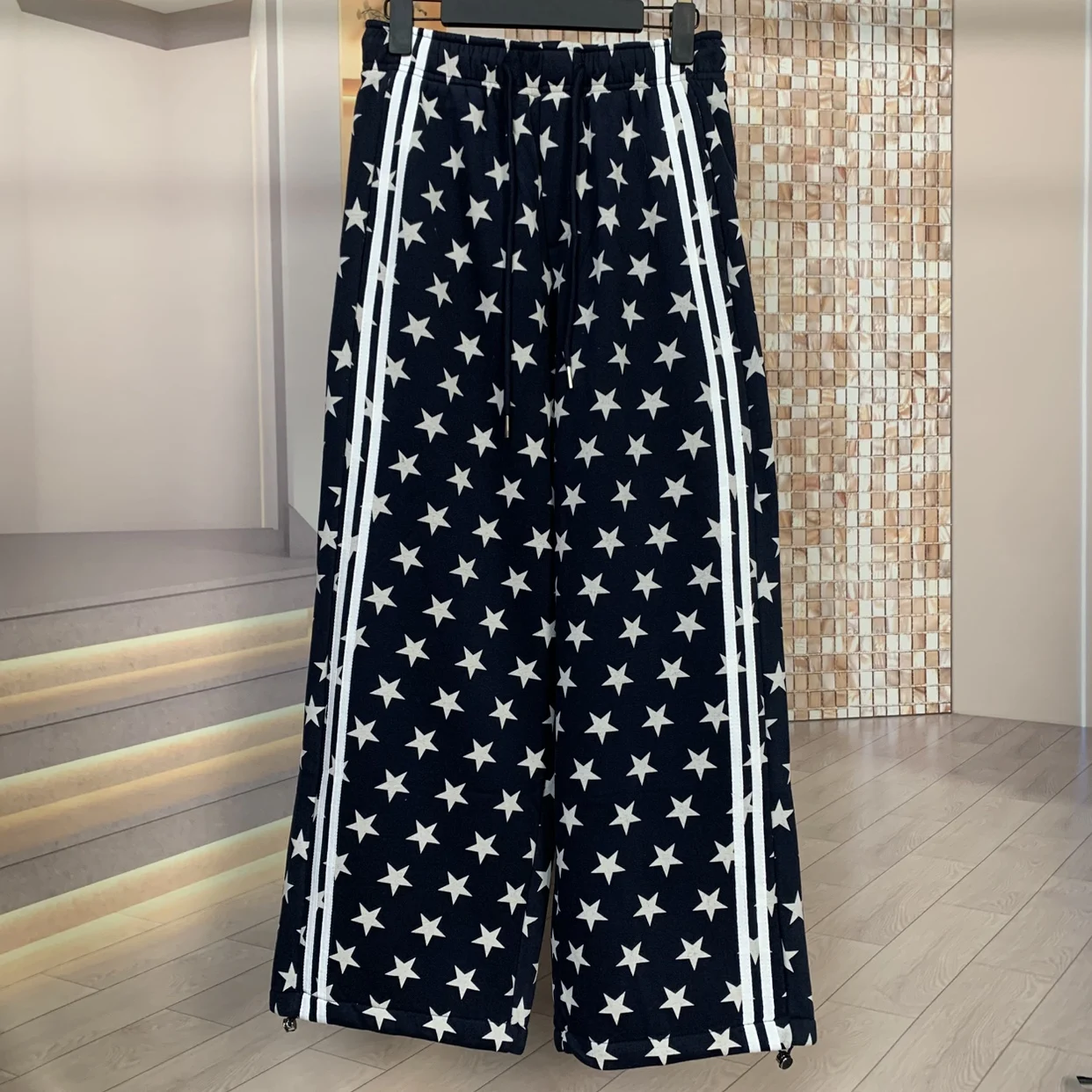 

Fleece Five-Pointed Star Casual Pants for Women Autumn and Winter New Fashion Slimming Versatile Straight-Leg Jogger Sweatpants