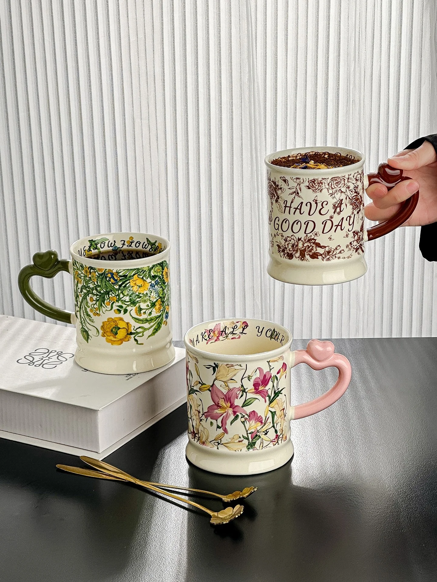 

Ретро-кружка для кофе с высокой эстетической ценностью и дизайнерской ручкой, креативный подарок на день рождения для влюбленных и лучших друзей