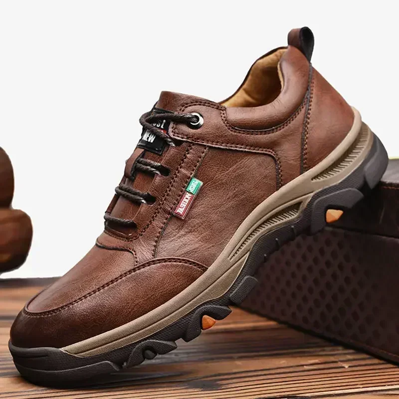 Wysokiej jakości skórzane męskie buty turystyczne antypoślizgowe buty sportowe modne wygodne mokasyny oddychające Retro męskie trampki do chodzenia