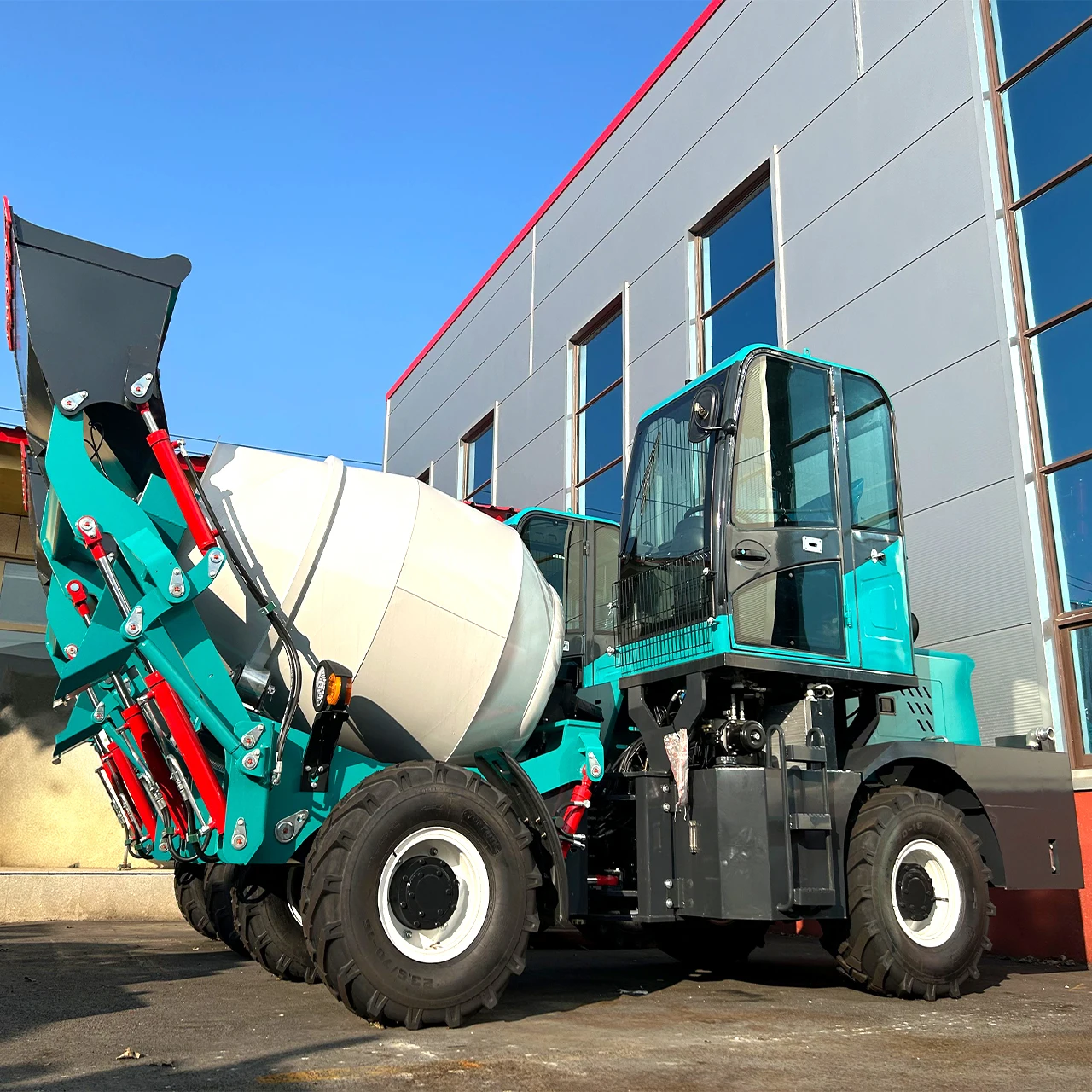 Customized The Lowest Price Concrete Cement Mixer Self Loading Drum