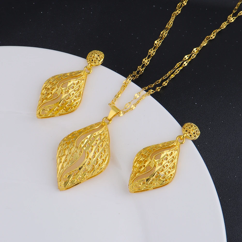 

Fashion Gold Color Jewelry 24K Gold Color Warped Geometry Necklace Earrings Set Dubai India Africa Nigerian Bridal Gift