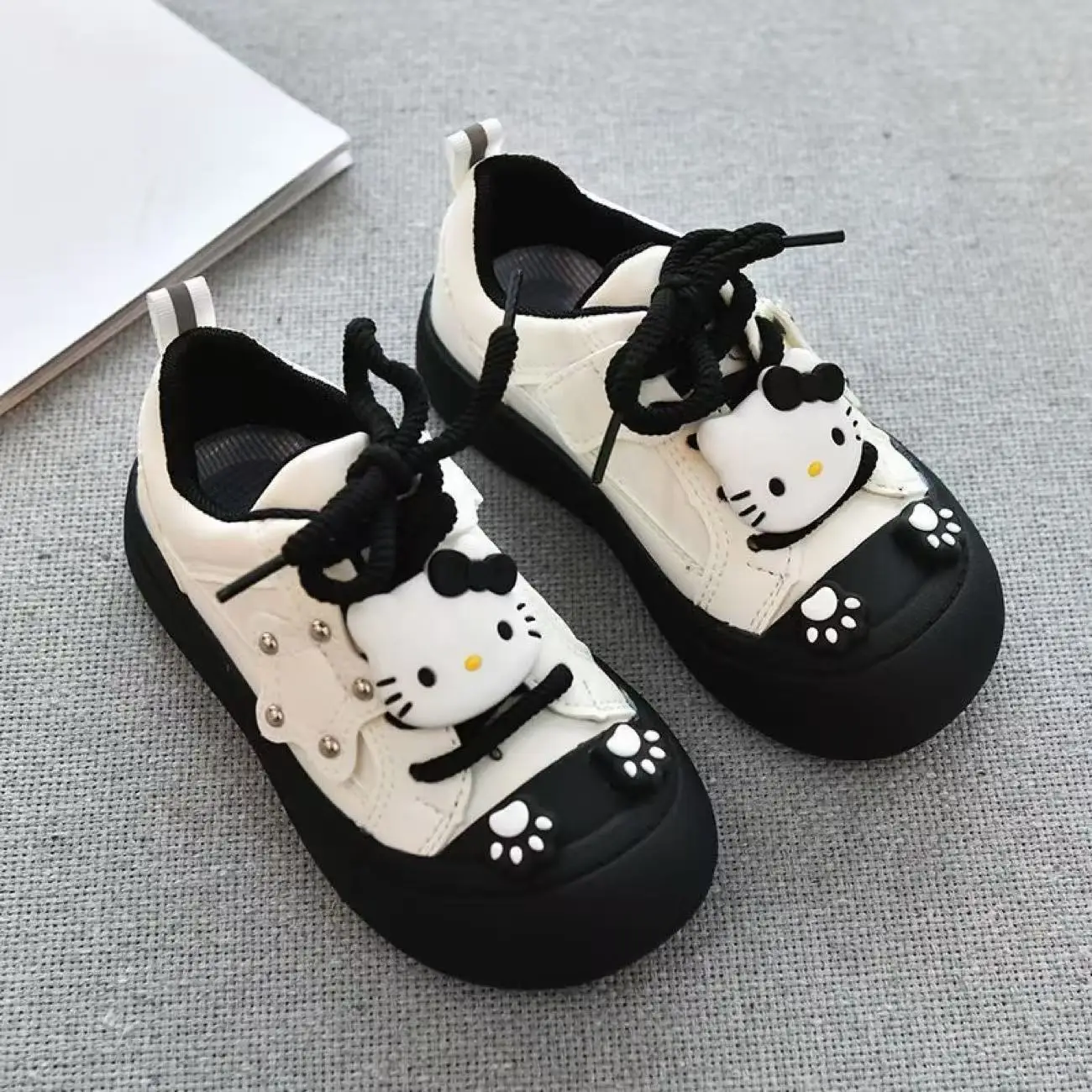 

р ‌ Eal pictures, новинка 202, осенняя обувь hello kitty с героями мультфильмов для девочек, детская обувь черного и розового цвета, повседневная обувь на плоской подошве