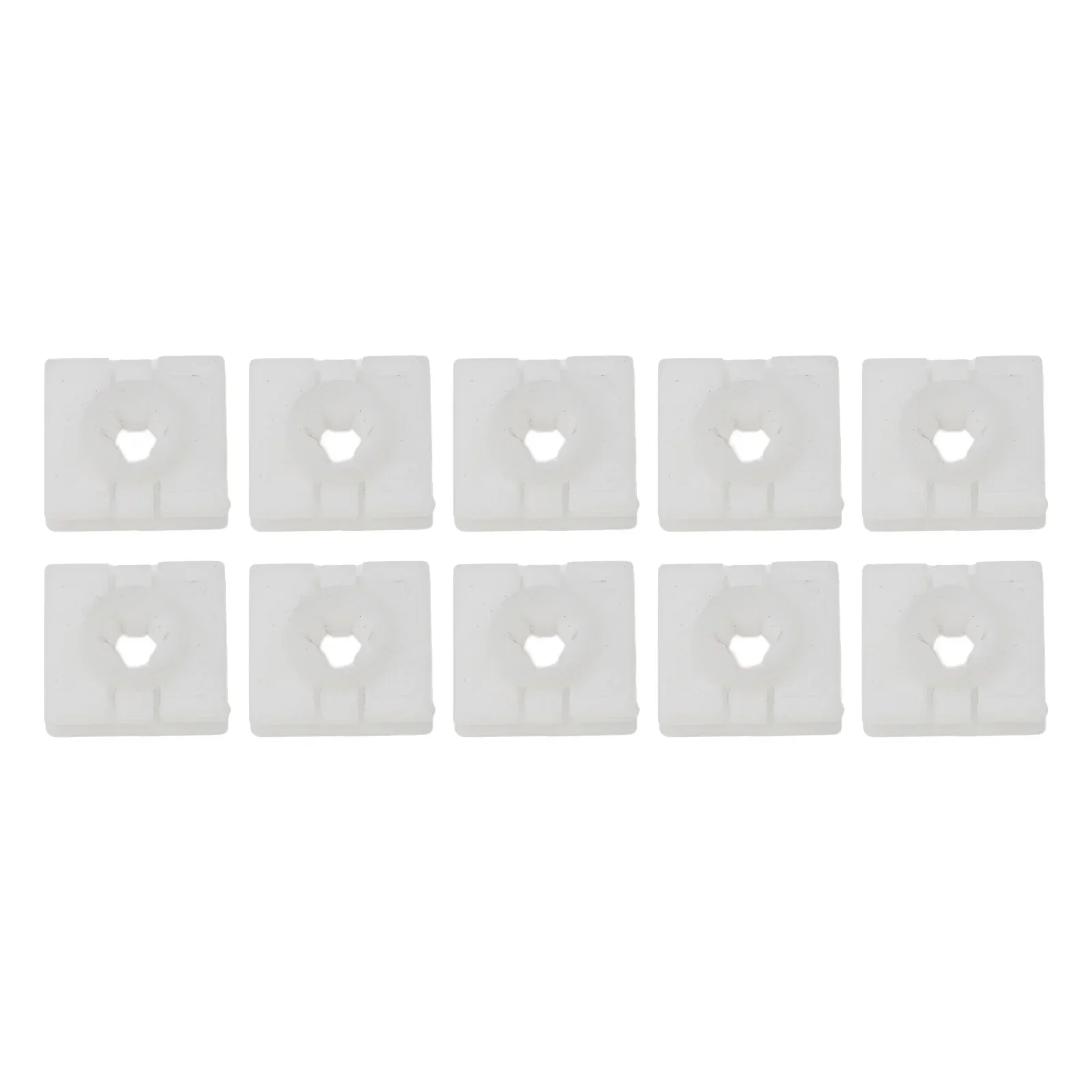 10Pcs Cars Rockers Panel Molding Clips Sides Skirts Retainers  Auto Fastener Clips For Mercedes For Smart Fortwo 2008-2016