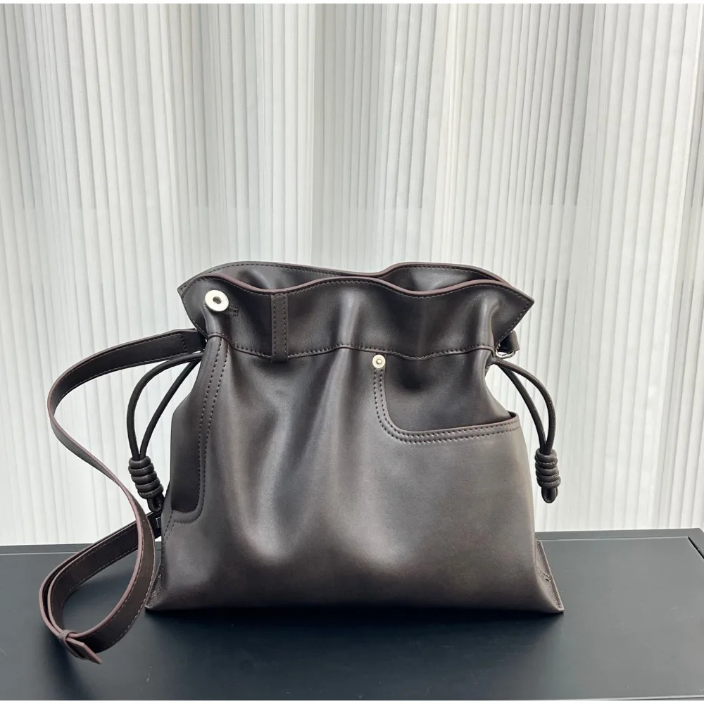 

Light Luxury High Quality 2026 Spring Lucky Bag Genuine Leather Women's Bag First Layer Cowhide Handbag Super Fire Dumpling Bag