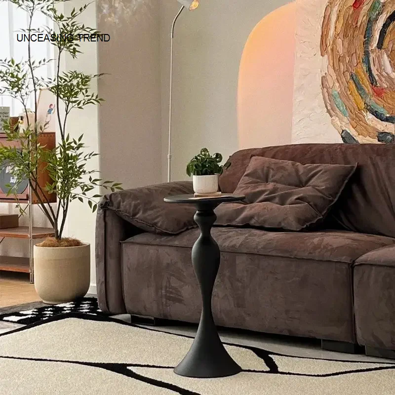 

Modern Mermaid Waist-Shaped Coffee Table, Indoor Furniture, Sofa, Small Coffee Table, Iron Small Round Table, Side Table